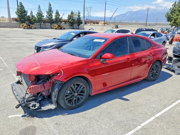 2025 TOYOTA CAMRY