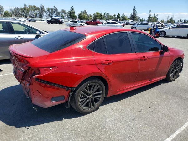 2025 TOYOTA CAMRY