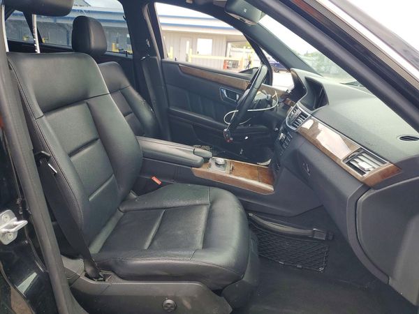 2012 MERCEDES-BENZ E