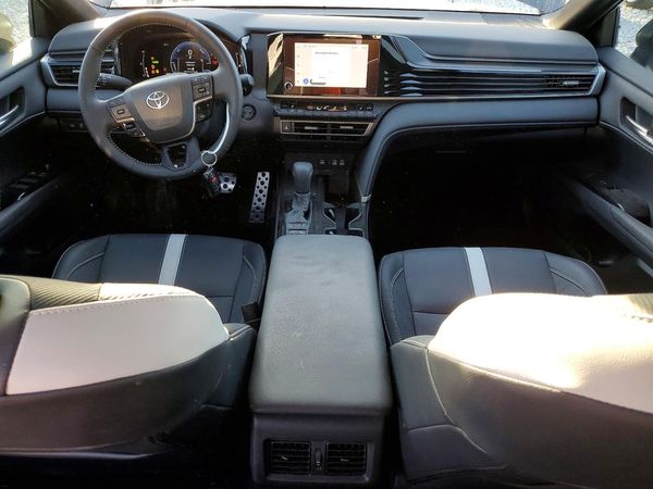 2026 TOYOTA CAMRY
