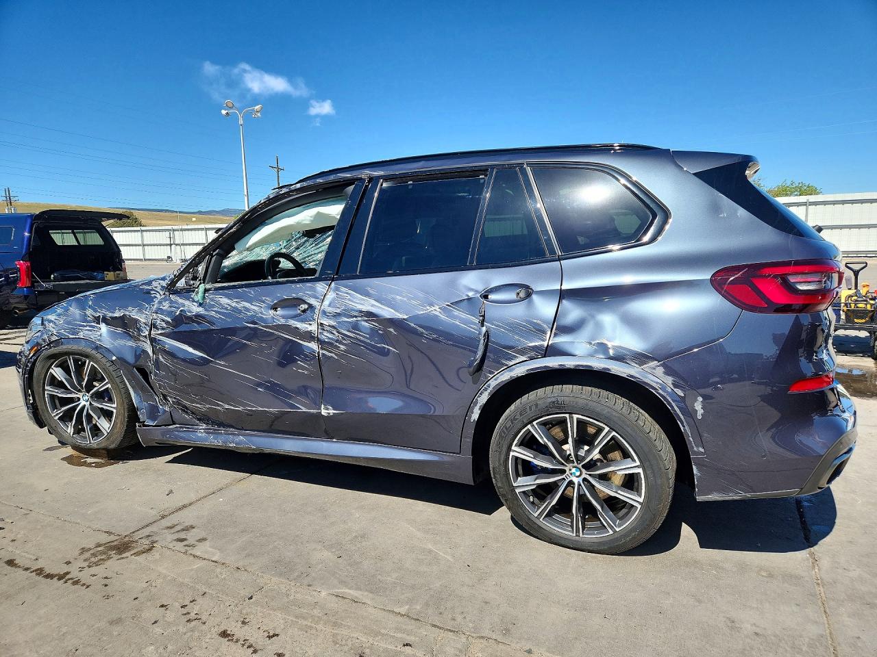 2021 BMW X5 M50i
