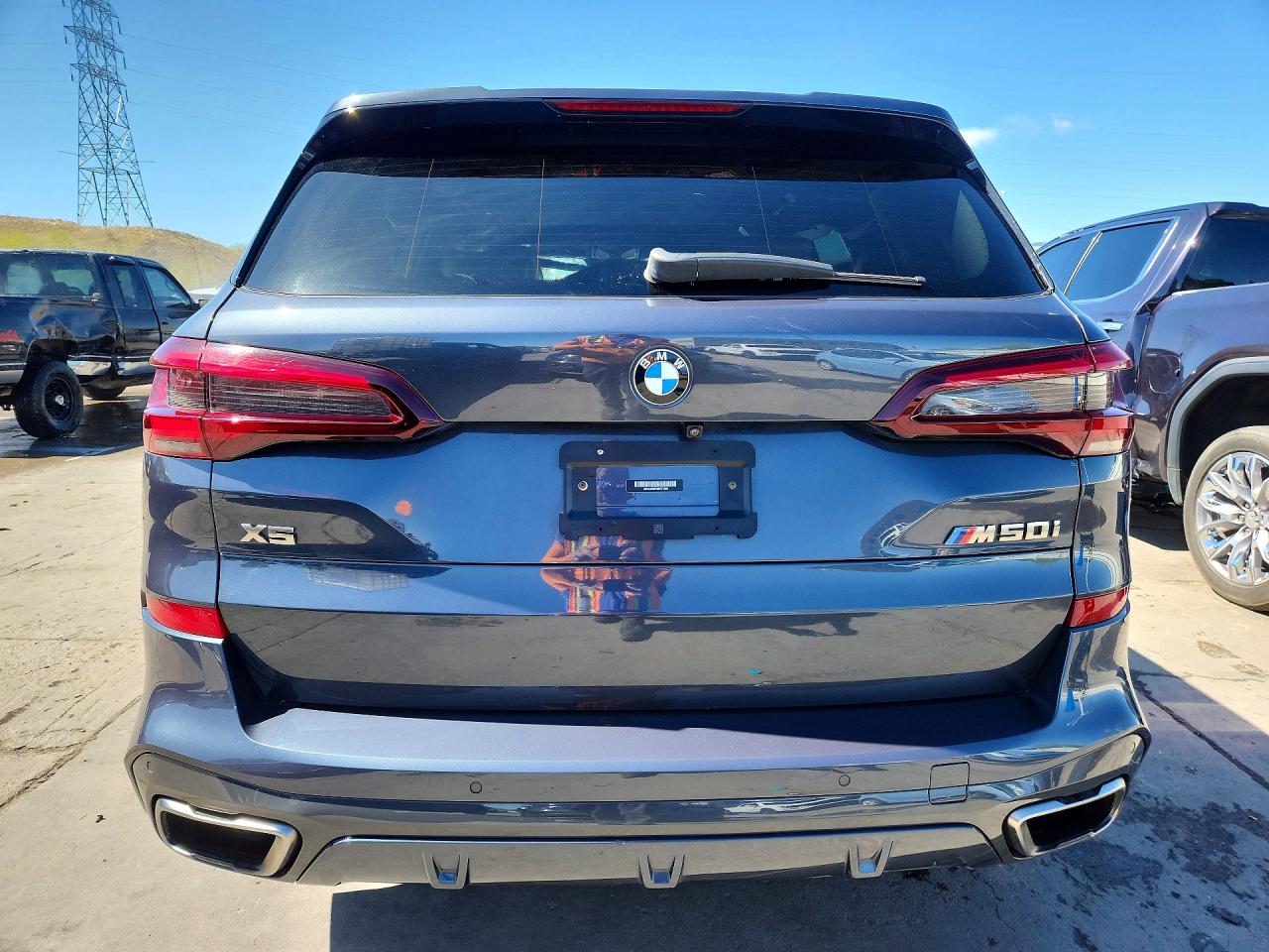 2021 BMW X5 M50i