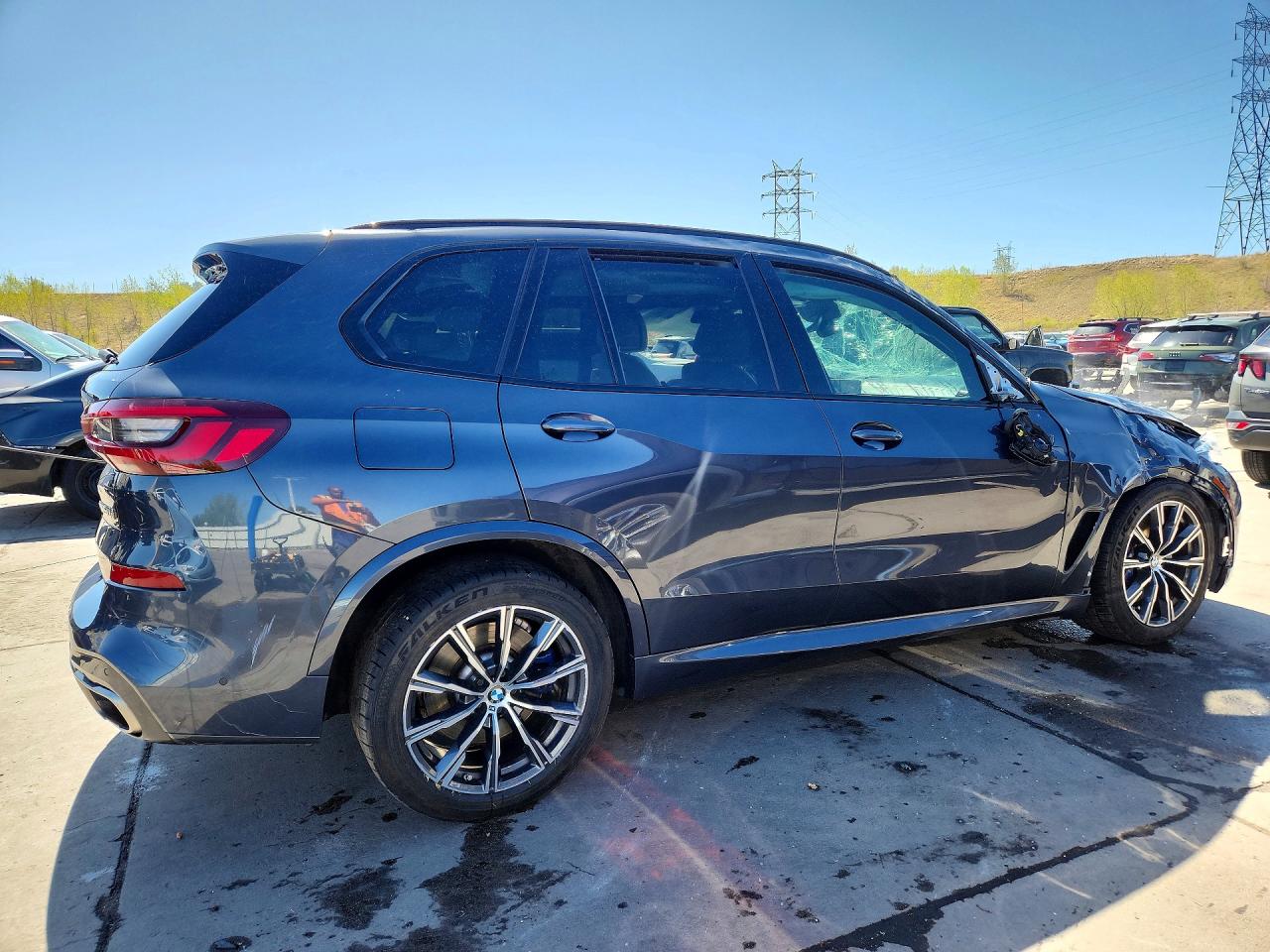 2021 BMW X5 M50i