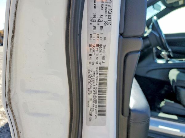 2020 JEEP GRAND CHEROKEE LAREDO 4X4