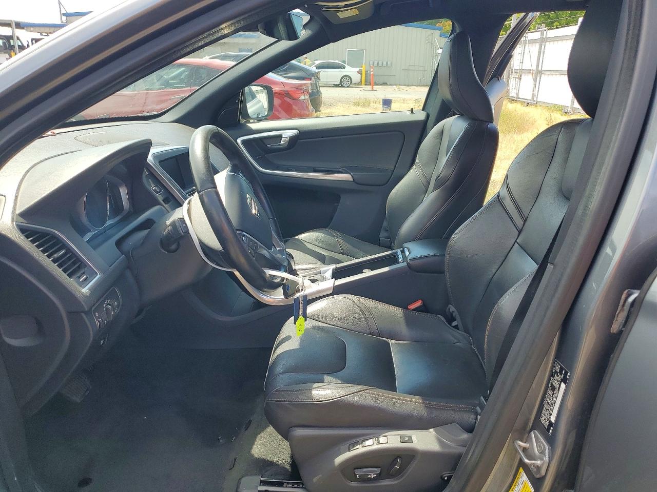 2016 VOLVO XC60 SV35 Platinum