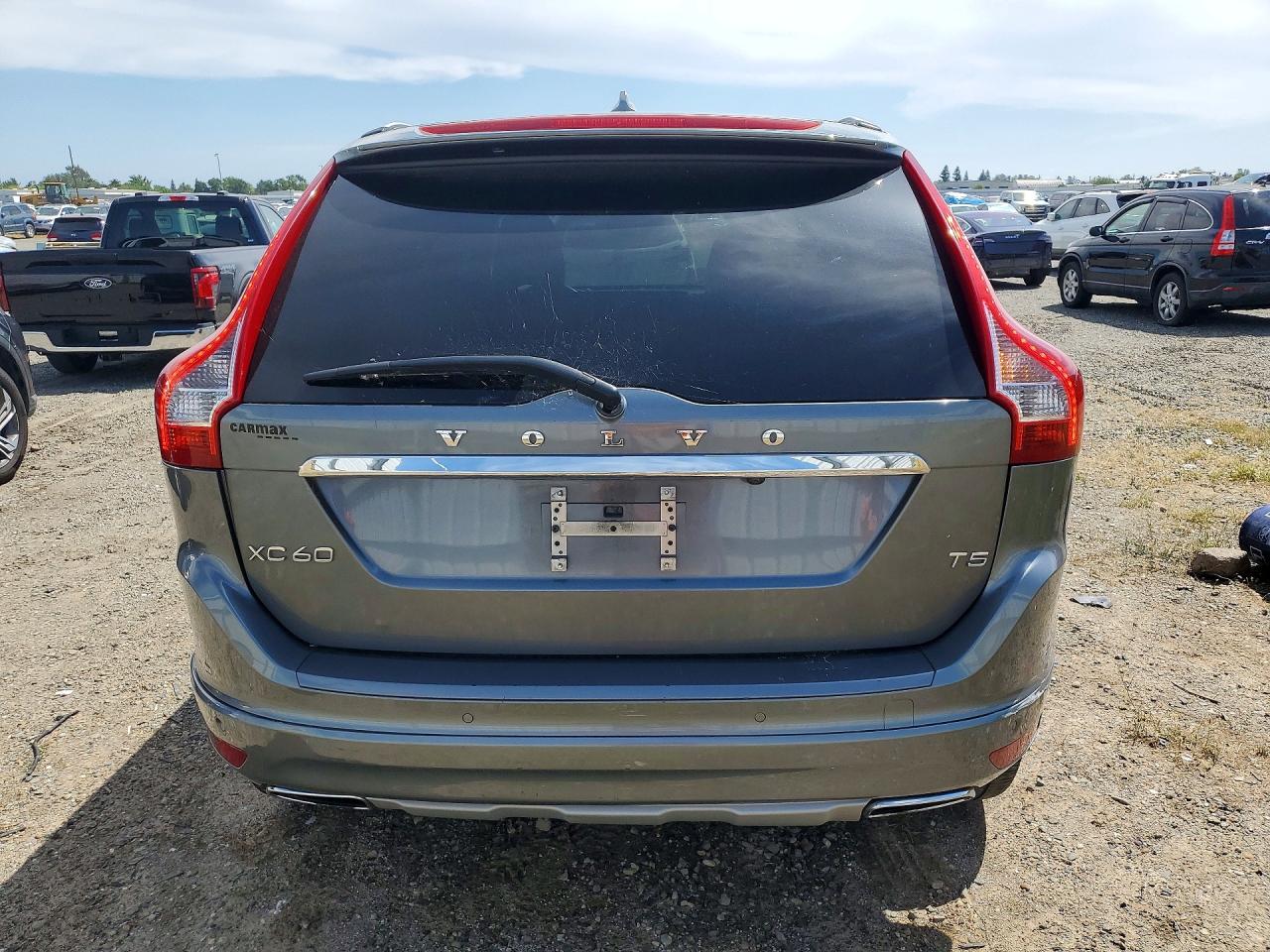 2016 VOLVO XC60 SV35 Platinum