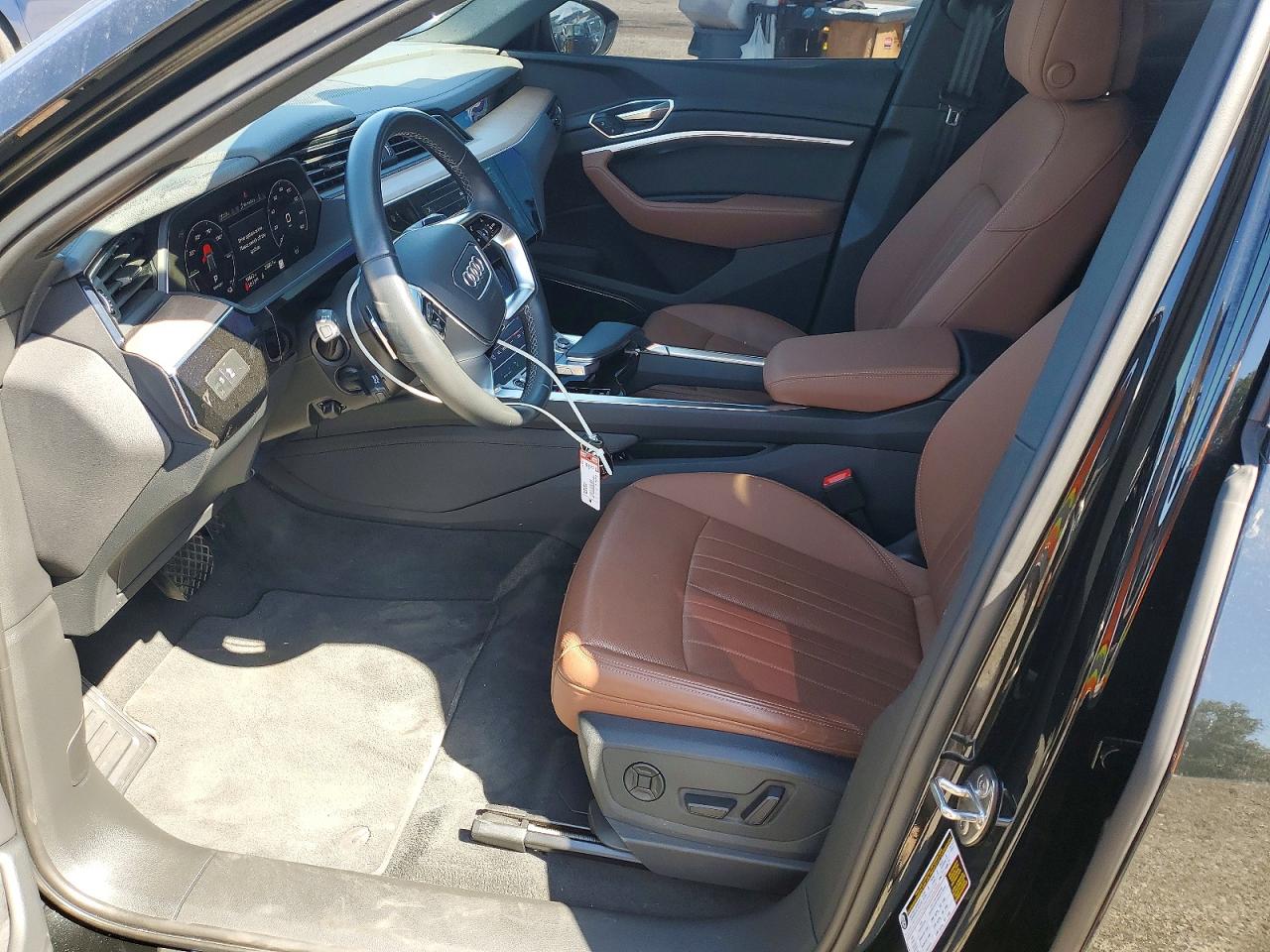 2024 AUDI Q8 E-TRON quattro Premium Plus