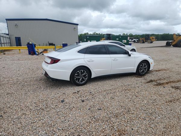 2022 HYUNDAI SONATA SEL