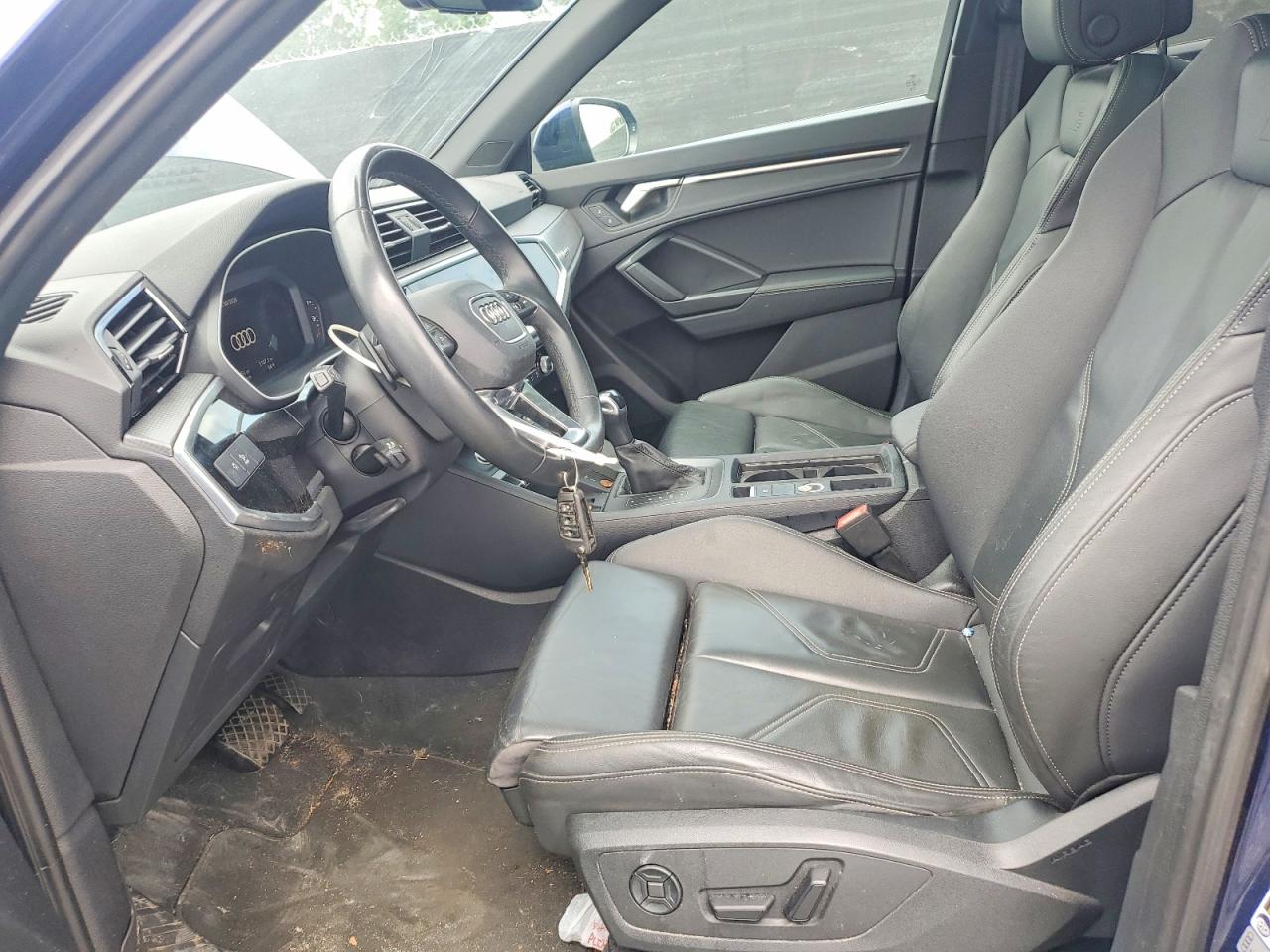 2024 AUDI Q3 S Line quattro Premium