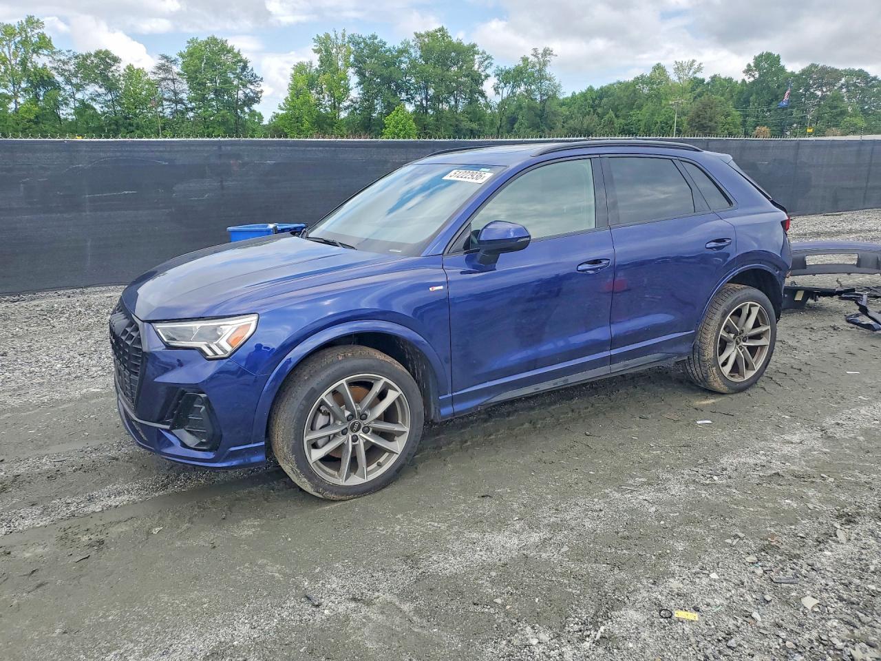 2024 AUDI Q3 S Line quattro Premium