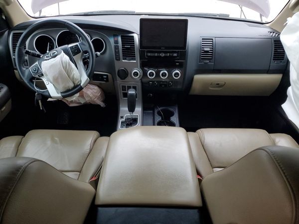 2016 TOYOTA SEQUOIA