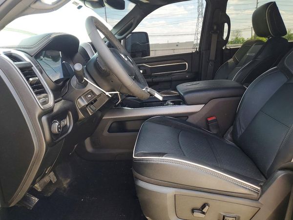 2026 RAM 3500 LARAMIE CREW CAB 4X4