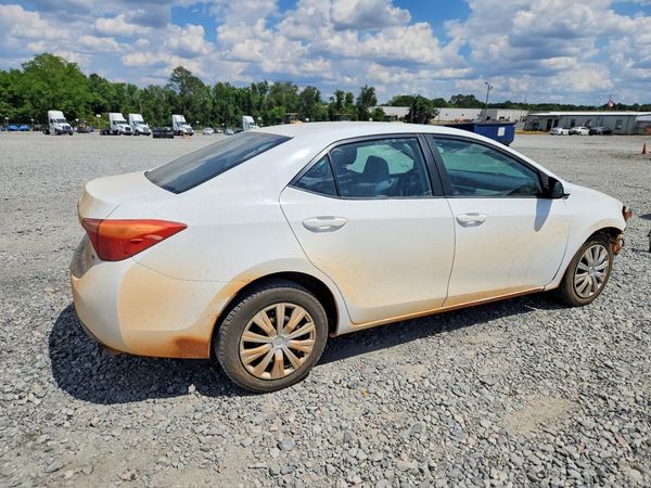 2018 TOYOTA COROLLA