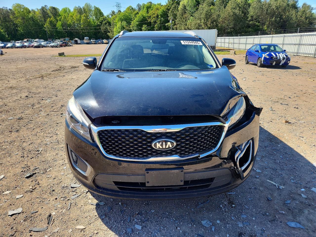 2017 KIA SORENTO L, LX