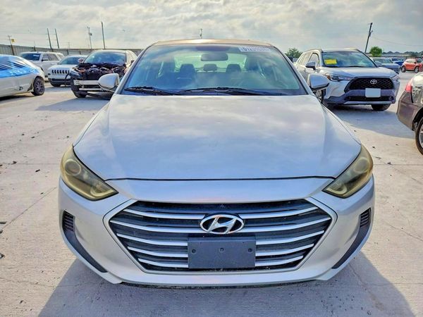 2017 HYUNDAI ELANTRA SE Base