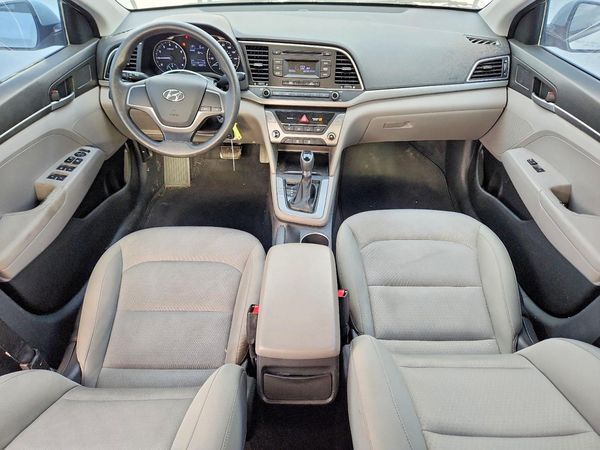 2017 HYUNDAI ELANTRA SE Base