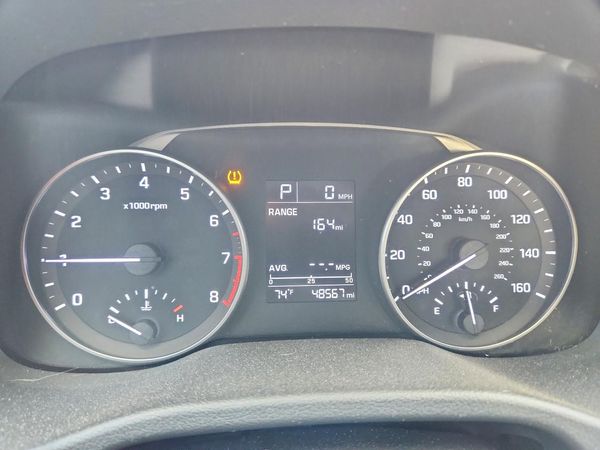 2017 HYUNDAI ELANTRA SE Base