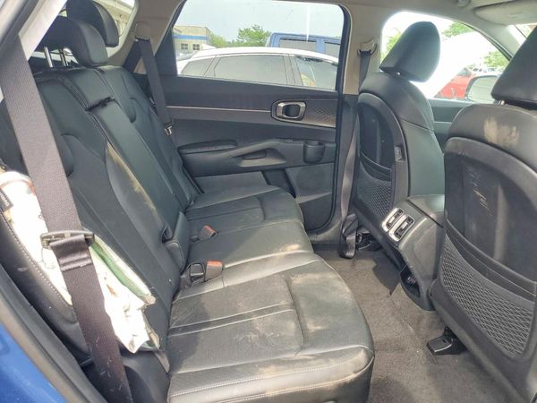 2025 KIA SORENTO