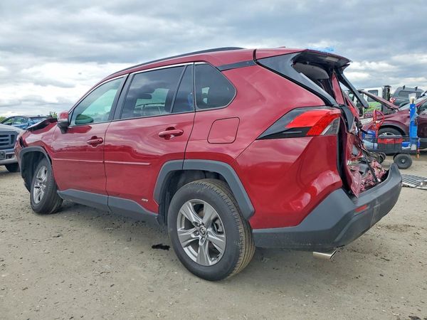2024 TOYOTA RAV4 XLE — DSRA