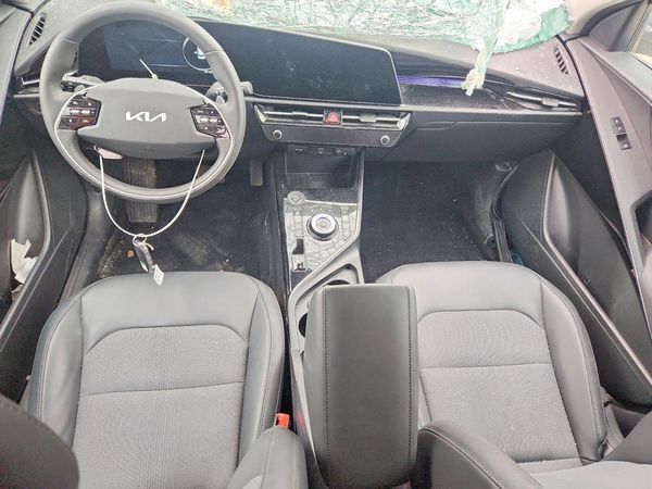 2025 KIA NIRO