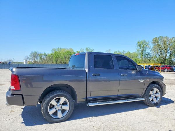 2014 RAM 1500 ST CREW CAB 4X4
