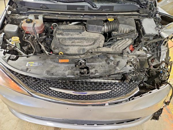 2020 CHRYSLER VOYAGER LXI