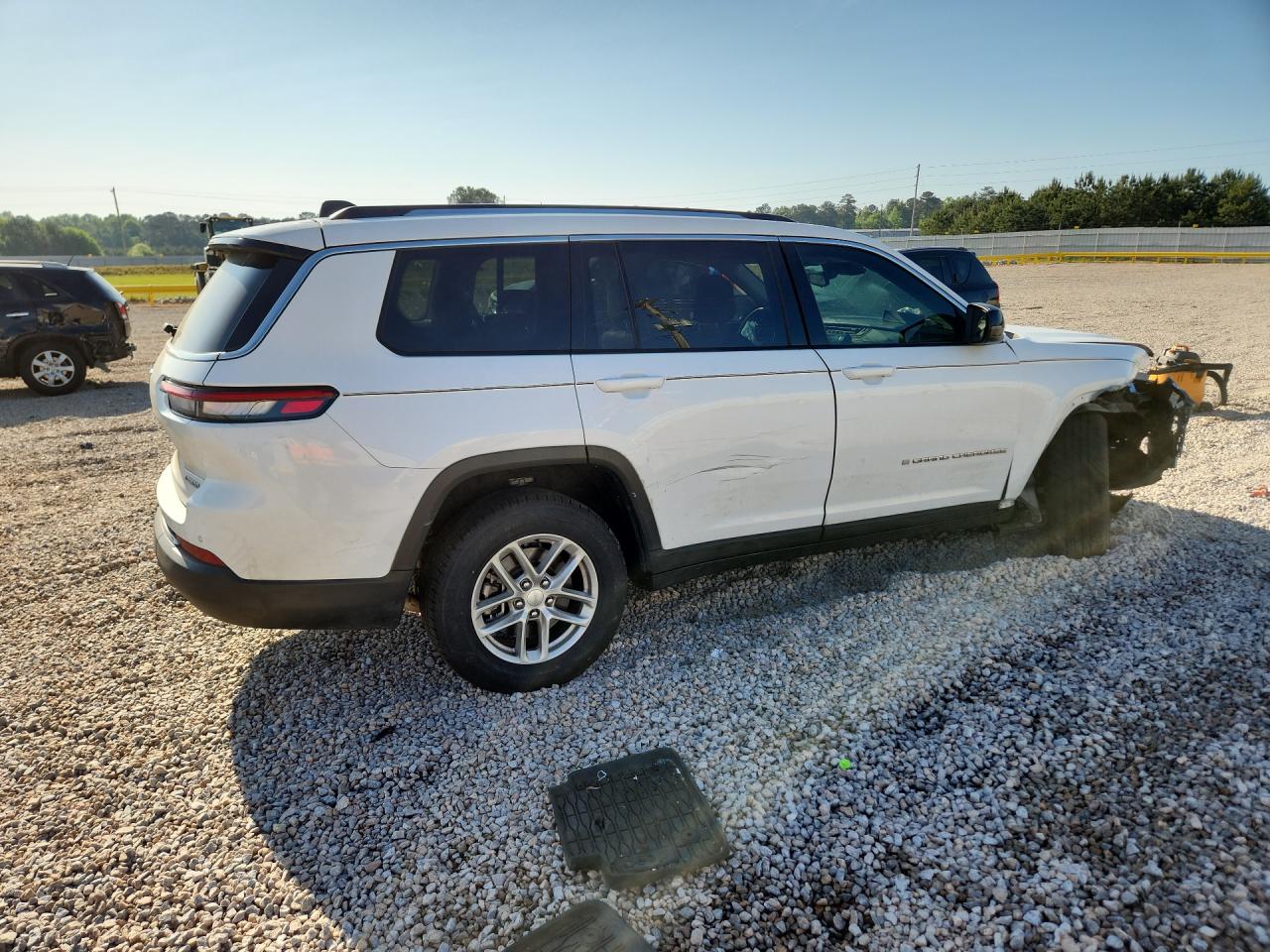 2023 JEEP GRAND CHEROKEE L LAREDO 4X4