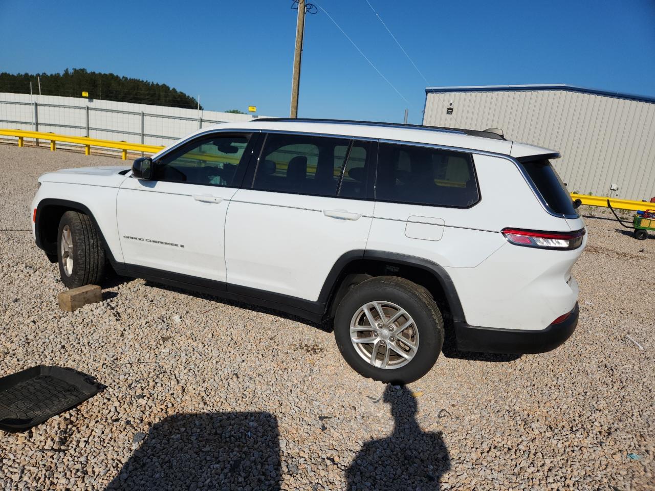 2023 JEEP GRAND CHEROKEE L LAREDO 4X4