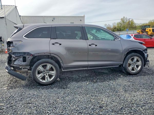 2017 TOYOTA HIGHLANDER