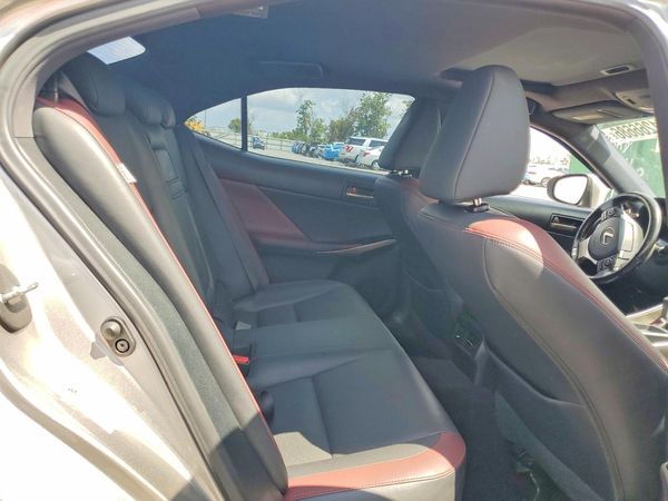 2016 LEXUS IS