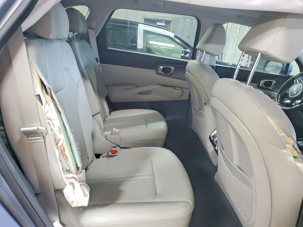 2025 KIA SORENTO