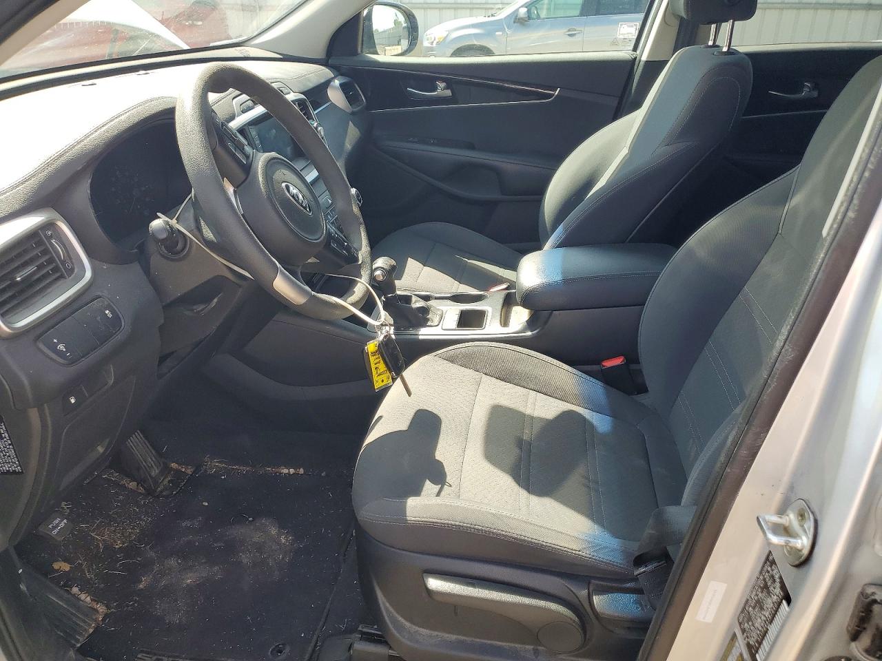 2018 KIA SORENTO L, LX