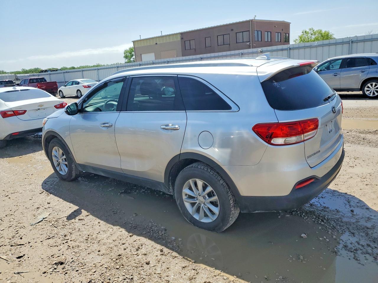 2018 KIA SORENTO L, LX