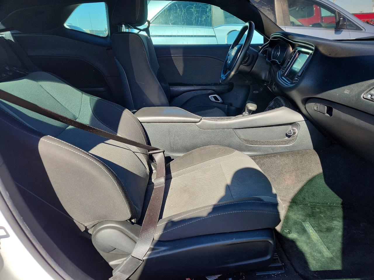 2015 DODGE CHALLENGER SXT