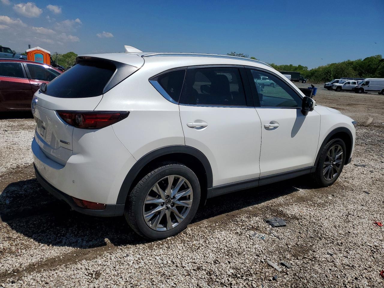 2021 MAZDA CX-5 Signature