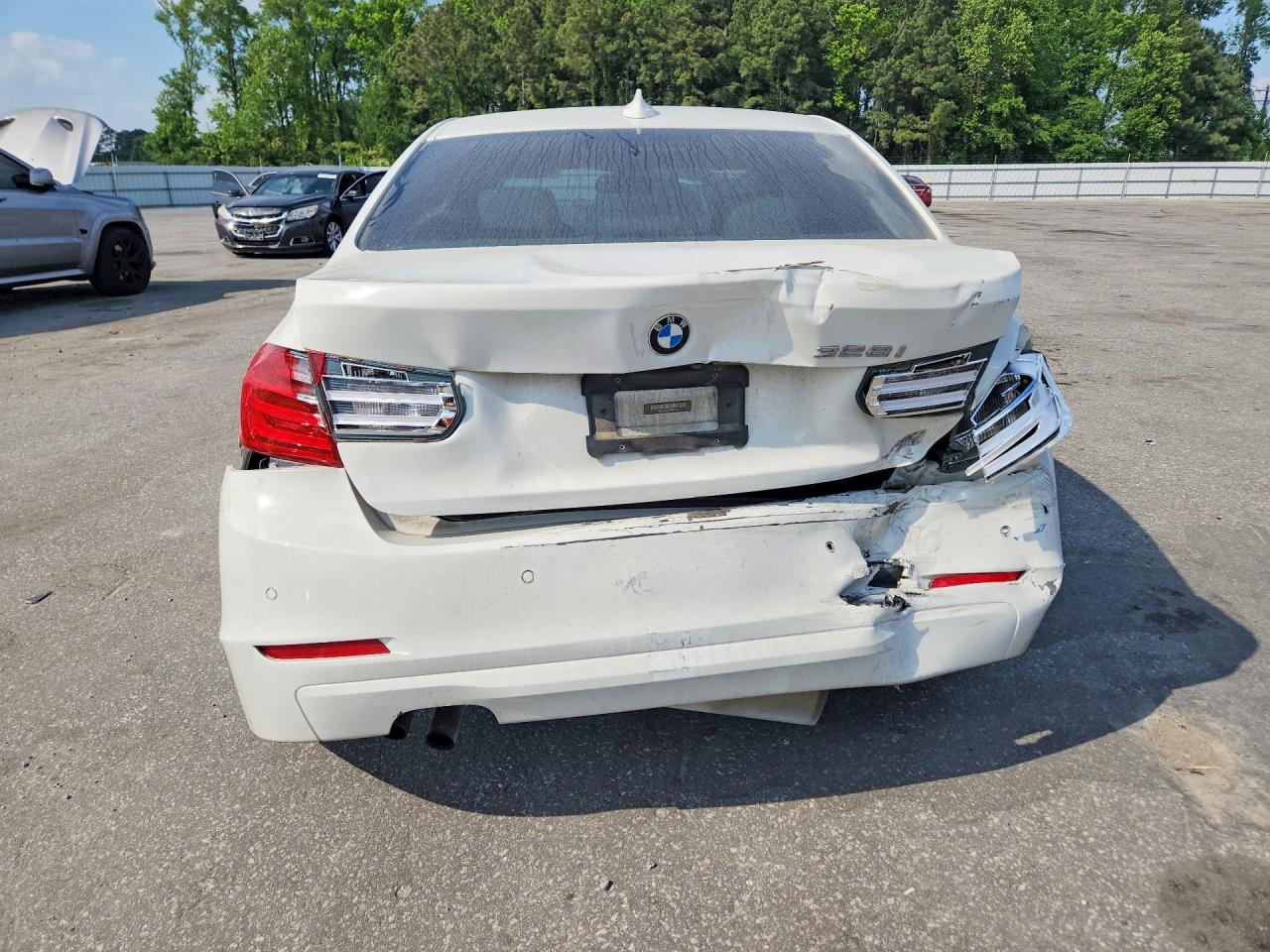 2015 BMW 328