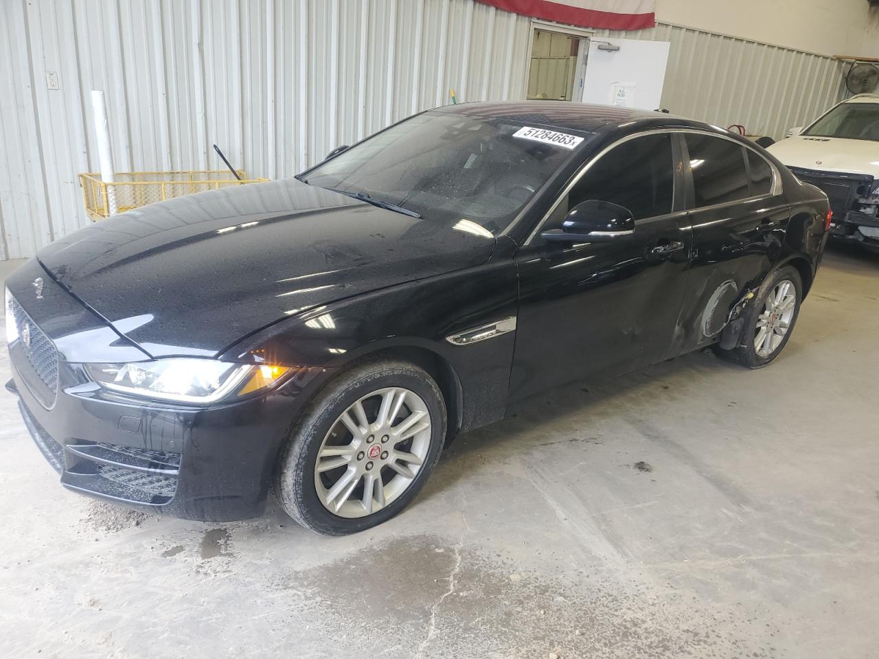 2017 JAGUAR XE Premium — Front 3/4