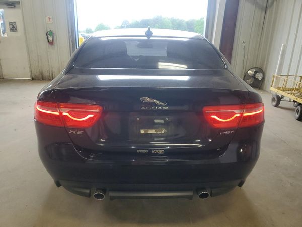 2017 JAGUAR XE Premium — DIRR