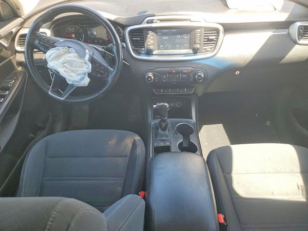2018 KIA SORENTO L, LX