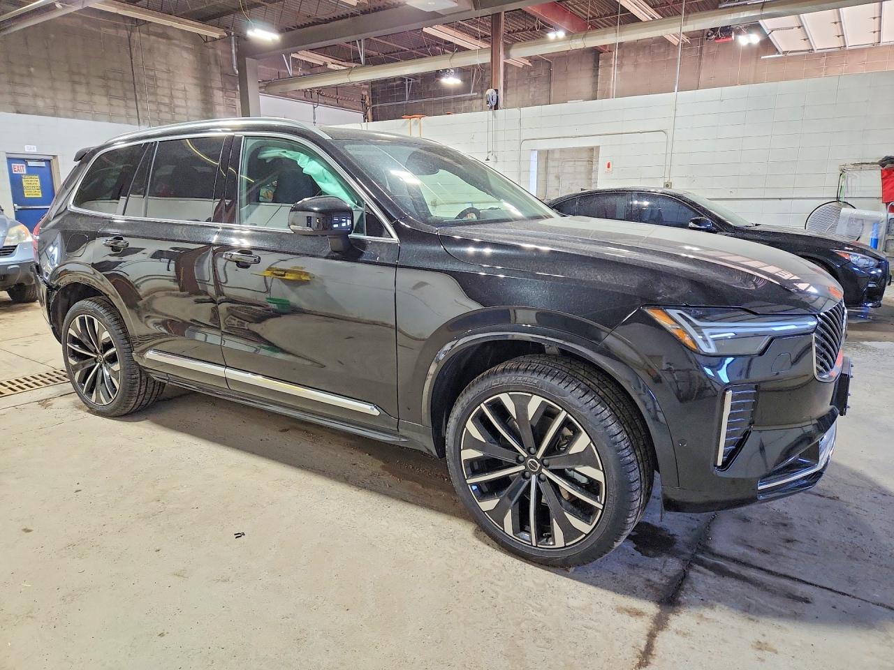 2026 VOLVO XC90 Plus Bright