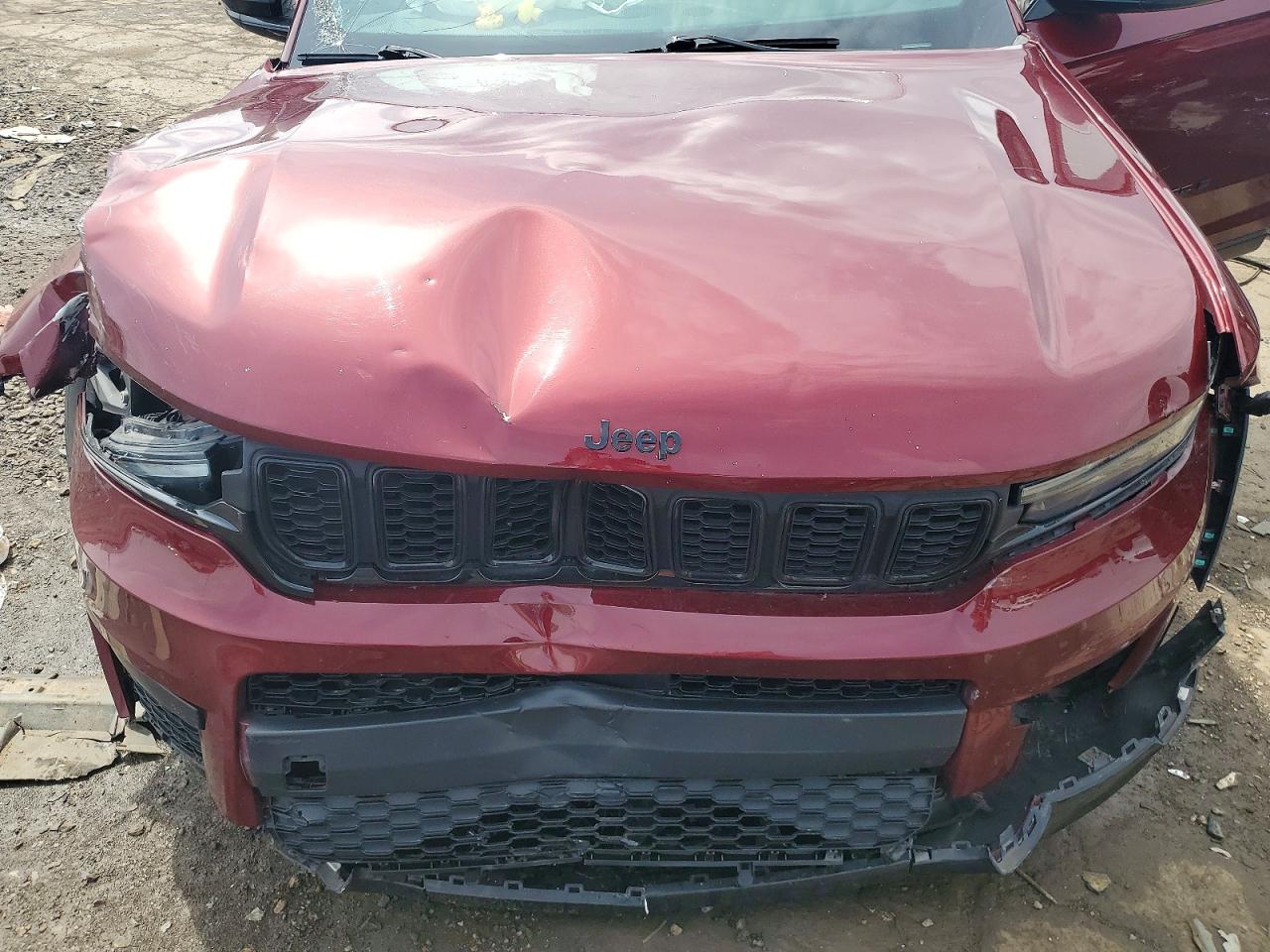2024 JEEP GRAND CHEROKEE L LAREDO 4X4