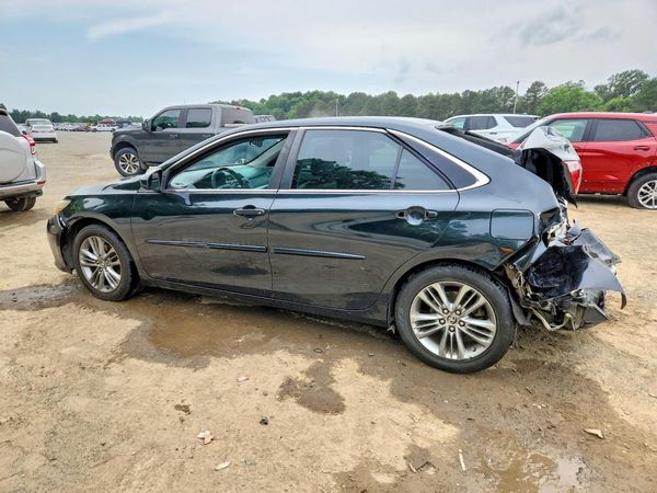 2015 TOYOTA CAMRY