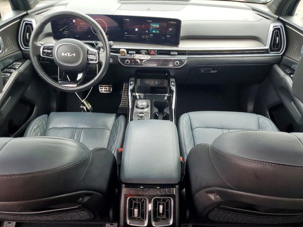 2025 KIA SORENTO