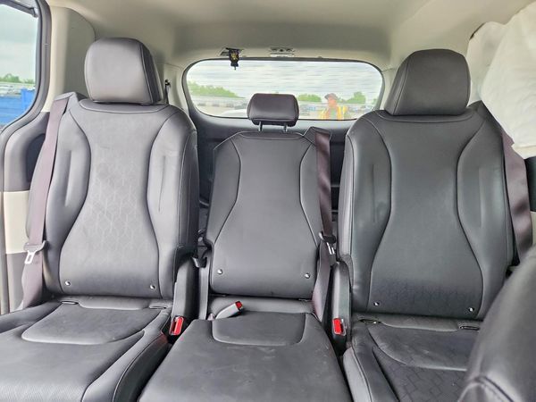 2024 KIA CARNIVAL EX