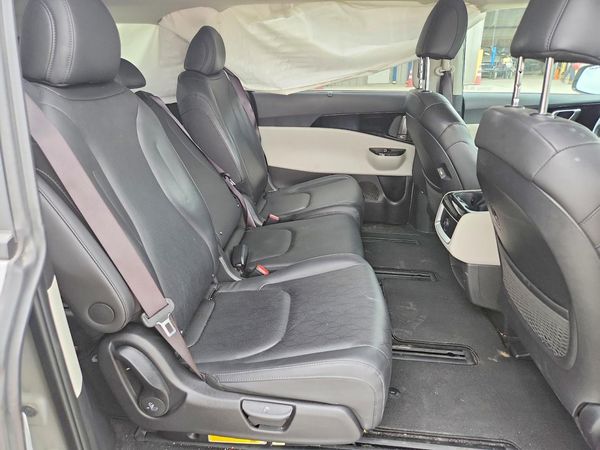 2024 KIA CARNIVAL EX