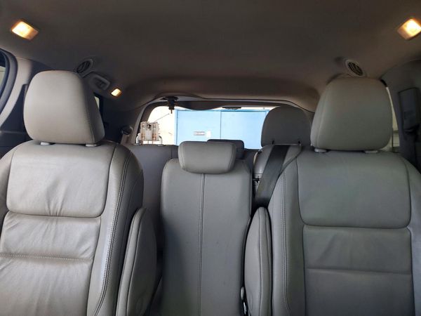 2017 TOYOTA SIENNA