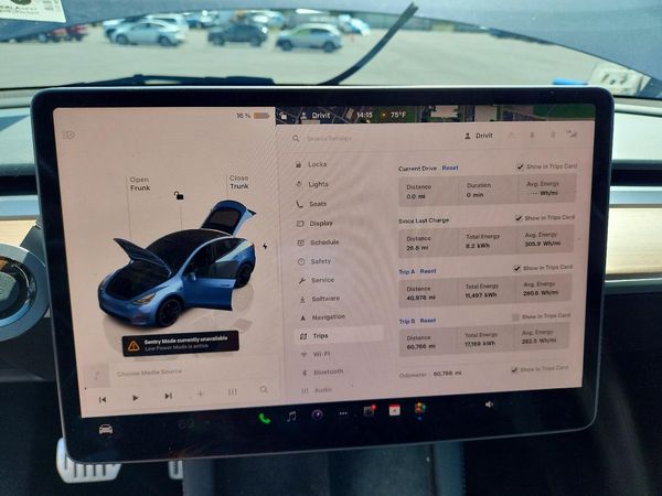 2023 TESLA MODEL Y