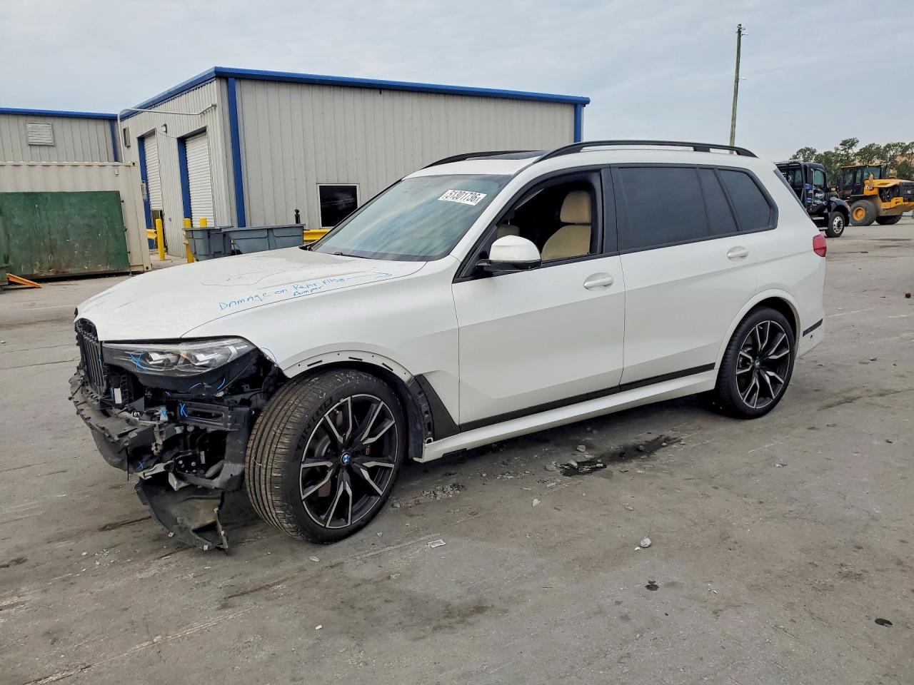 2021 BMW X7