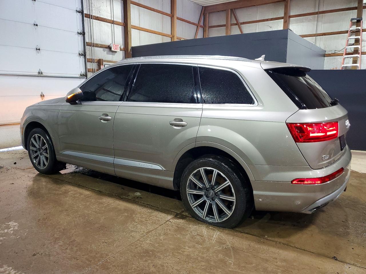 2017 AUDI Q7 quattro Premium Plus