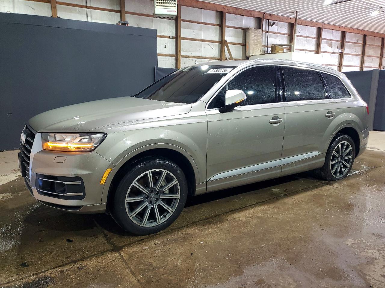 2017 AUDI Q7 quattro Premium Plus